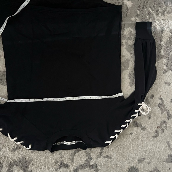 Alice & Olivia Charlotte Lace Up Sweatshirt -VINCE CAMUTO  Leopard Print Sweater - Picture 3 of 7